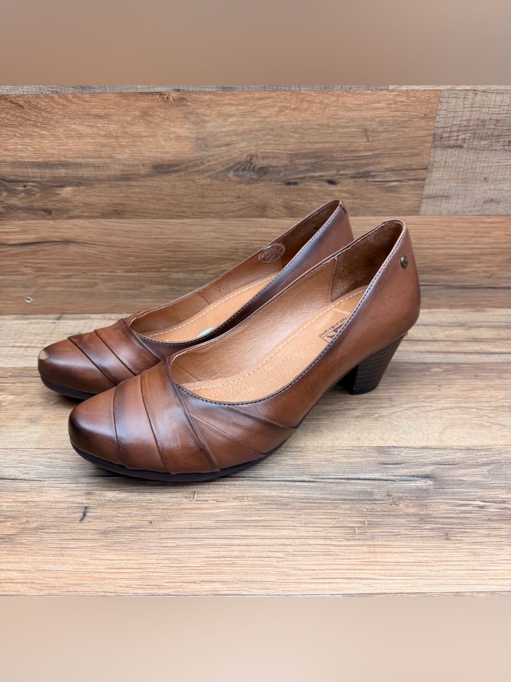 Pikolonos size size 7.5-8 Classic Brown Leather Low Heel Pumps - Picture 2 of 8